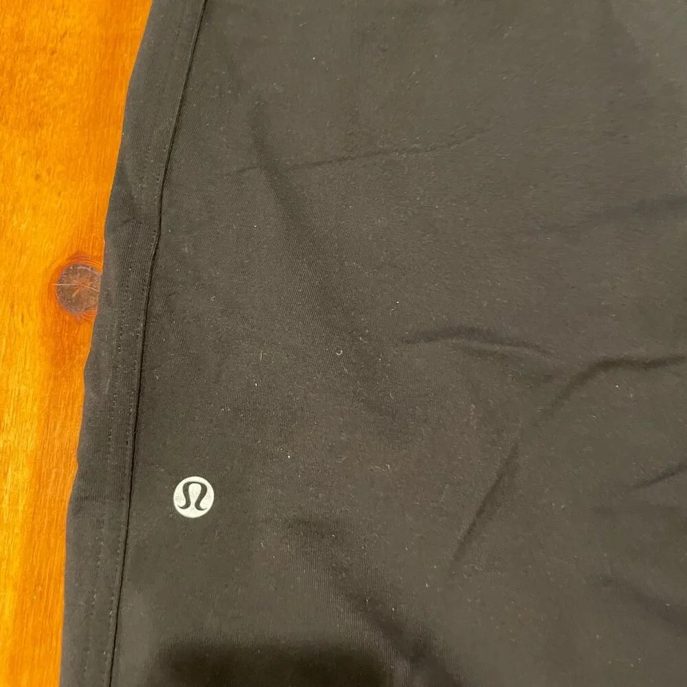 Lululemon sweatpants - Picture 4 of 4